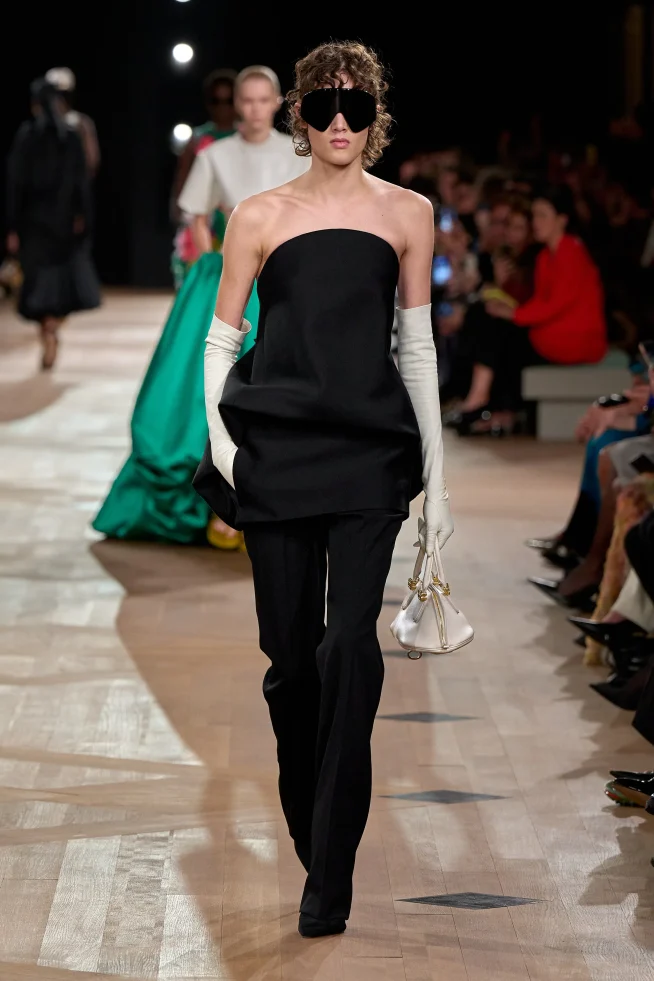 00049-balenciaga-spring-2026-ready-to-wear-credit-gorunway
