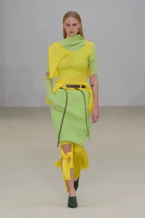 00050-issey-miyake-spring-2026-ready-to-wear-credit-gorunway