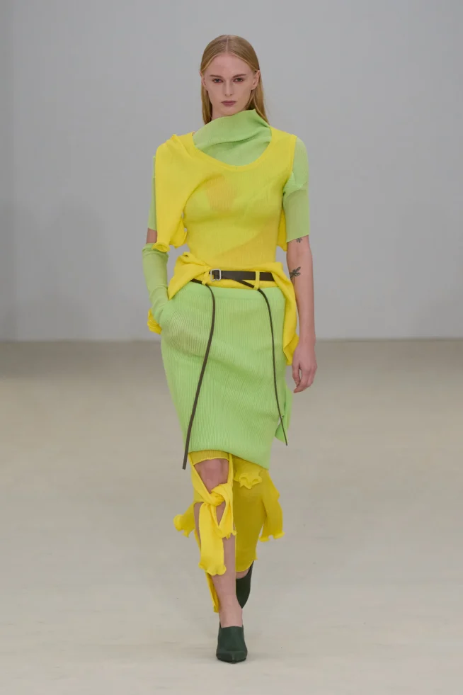 00050-issey-miyake-spring-2026-ready-to-wear-credit-gorunway