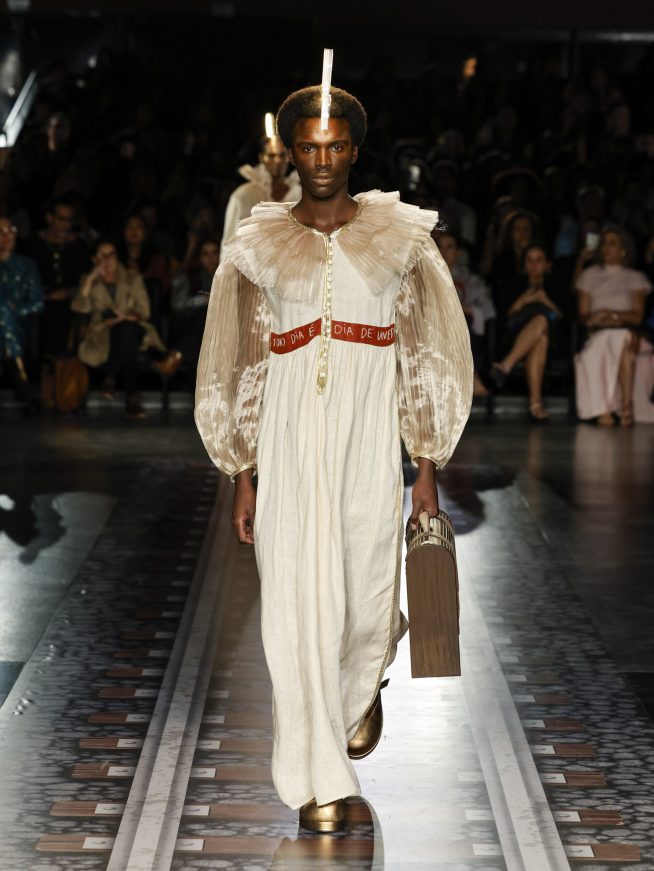 Ronaldo Fraga

SPFW N60

Foto: Ze Takahashi/ @agfotosite