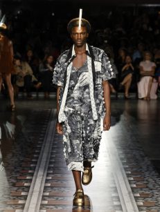 Ronaldo Fraga

SPFW N60

Foto: Ze Takahashi/ @agfotosite