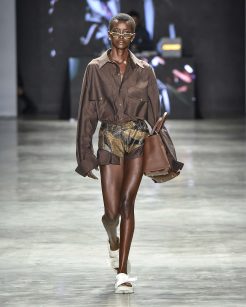 Dendezeiro

SPFW N60

Foto: Danilo Grimaldi/ @agfotosite