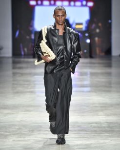 Dendezeiro

SPFW N60

Foto: Danilo Grimaldi/ @agfotosite