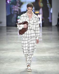 Dendezeiro

SPFW N60

Foto: Danilo Grimaldi/ @agfotosite