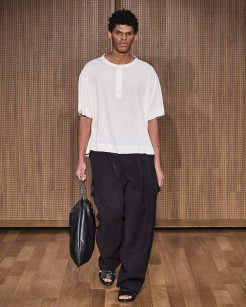 A la Garonne 

SPFW N60

Foto: Ze Takahashi/ @agfotosite