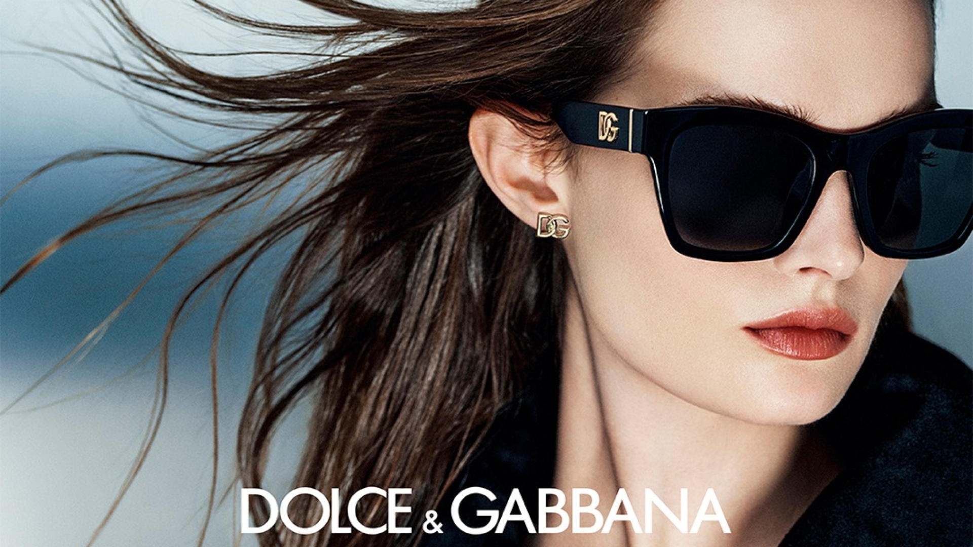 <h1><span style="font-weight: 400;">Dolce & Gabbana apresenta nova coleção de óculos Outono/Inverno 2025</span></h1>
<h2>Unindo alta tecnologia, inovação e muita elegância, a maison prova, mais uma vez, que as peças são muito mais do que apenas acessórios</h2>
