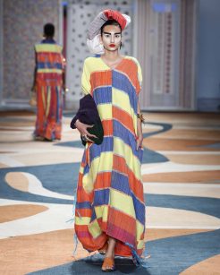 Foz

SPFW N60

Foto: Ze Takahashi/ @agfotosite