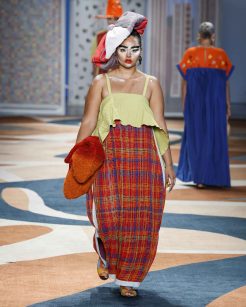 Foz

SPFW N60

Foto: Ze Takahashi/ @agfotosite