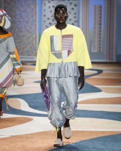 Foz

SPFW N60

Foto: Ze Takahashi/ @agfotosite