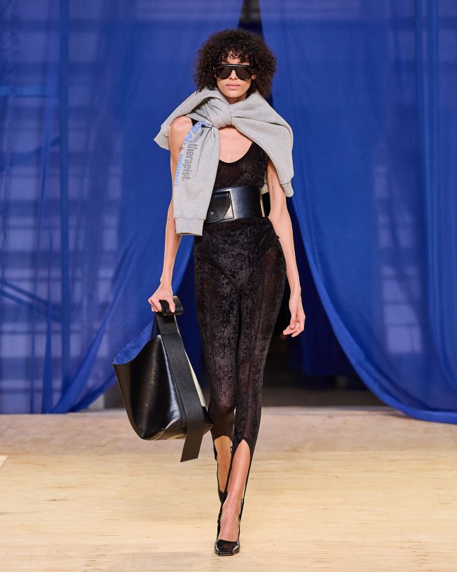 FRANCESCA

Debut Outono 2025

foto: Zé Takahashi