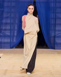 FRANCESCA

Debut Outono 2025

foto: Zé Takahashi