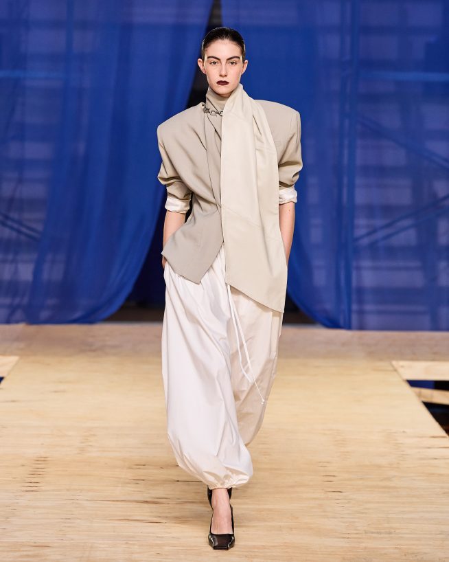 FRANCESCA

Debut Outono 2025

foto: Zé Takahashi