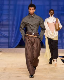 FRANCESCA

Debut Outono 2025

foto: Zé Takahashi