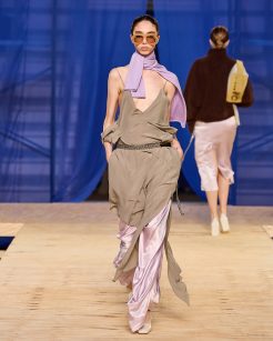 FRANCESCA

Debut Outono 2025

foto: Zé Takahashi