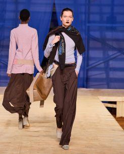 FRANCESCA

Debut Outono 2025

foto: Zé Takahashi