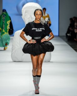 Led - SPFW N60 - 
Foto: Ze Takahashi / @agfotosite