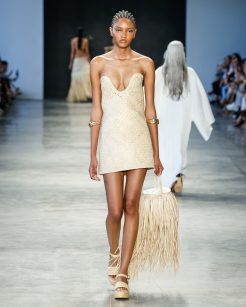 SAU

SPFW N60

Foto: Ze Takahashi / @agfotosite