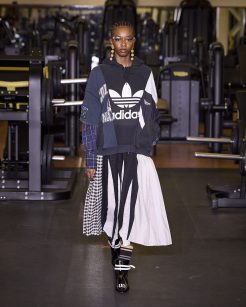 Uó por Marcelo Sommer
SPFW N60

Foto: Zé Takahashi/ @agfotosite