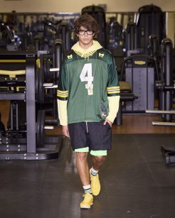 Uó por Marcelo Sommer
SPFW N60

Foto: Zé Takahashi/ @agfotosite