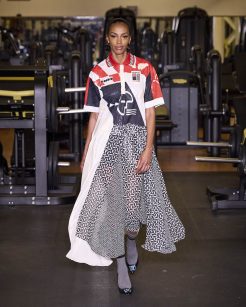 Uó por Marcelo Sommer
SPFW N60

Foto: Zé Takahashi/ @agfotosite