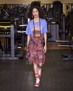 Uó por Marcelo Sommer
SPFW N60

Foto: Zé Takahashi/ @agfotosite