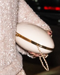 Bolsa Chanel Egg