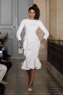 00001-jacquemus-fall-2026-ready-to-wear-credit-gorunway