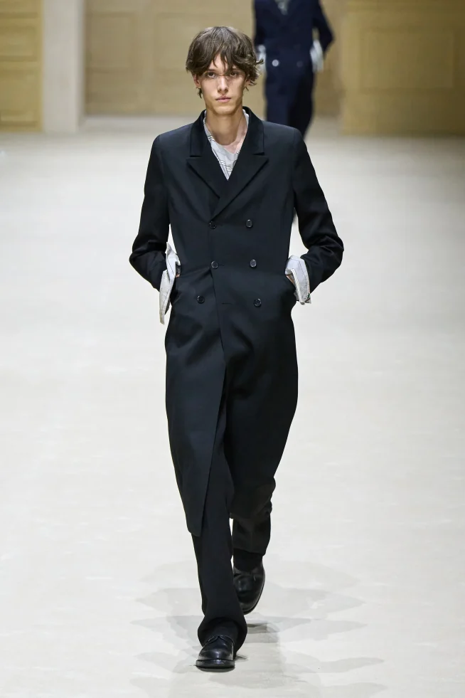 00001-prada-fall-2026-menswear-credit-gorunway