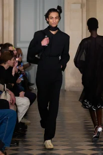 00006-jacquemus-fall-2026-ready-to-wear-credit-gorunway