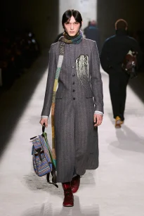 00007-dries-van-noten-fall-2026-menswear-credit-gorunway