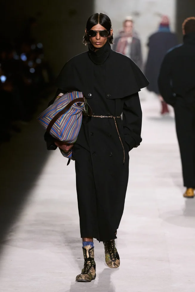 00008-dries-van-noten-fall-2026-menswear-credit-gorunway