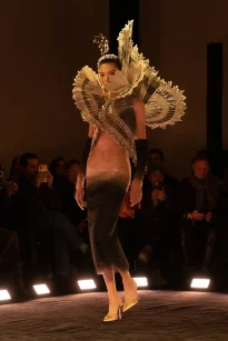 00008-schiaparelli-spring-2026-couture-credit-brand