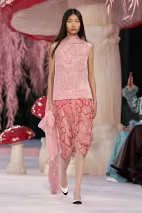 00009-chanel-spring-2026-couture-credit-gorunway