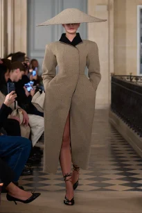 00009-jacquemus-fall-2026-ready-to-wear-credit-gorunway