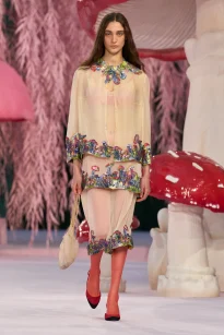 00010-chanel-spring-2026-couture-credit-gorunway