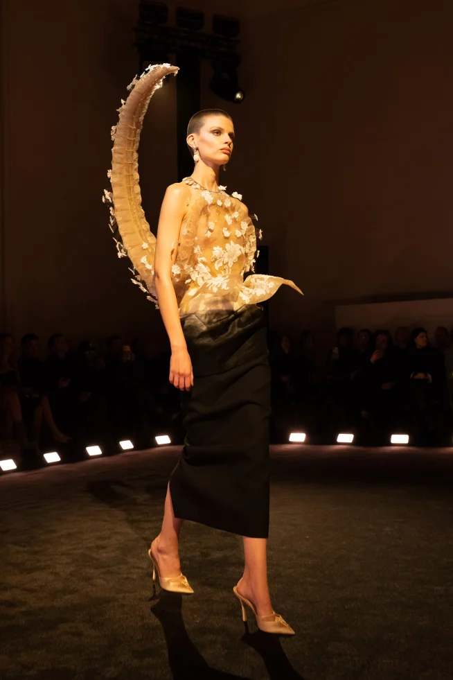 00010-schiaparelli-spring-2026-couture-credit-brand