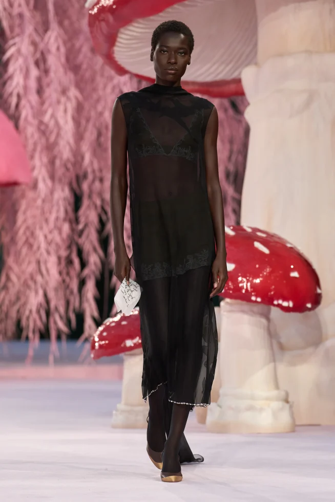 00013-chanel-spring-2026-couture-credit-gorunway