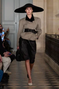 00013-jacquemus-fall-2026-ready-to-wear-credit-gorunway