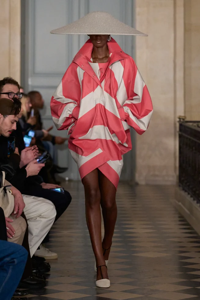 00014-jacquemus-fall-2026-ready-to-wear-credit-gorunway