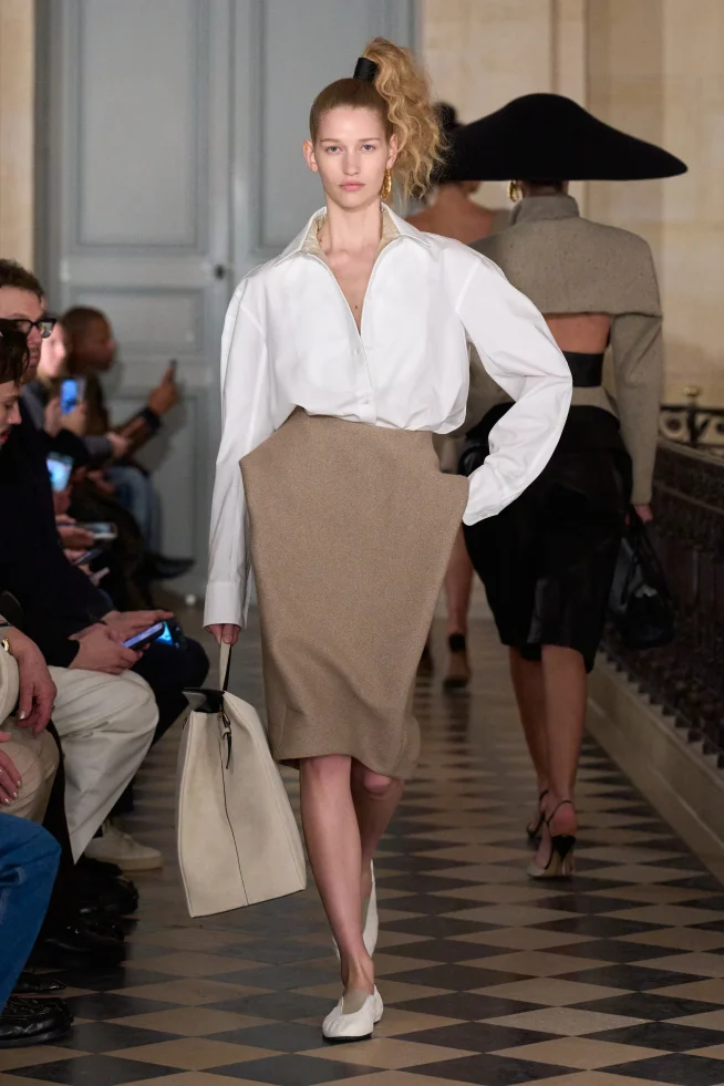 00015-jacquemus-fall-2026-ready-to-wear-credit-gorunway