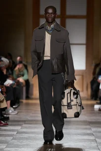 00017-hermes-fall-2026-menswear-credit-gorunway