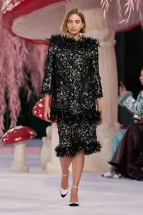 00023-chanel-spring-2026-couture-credit-gorunway