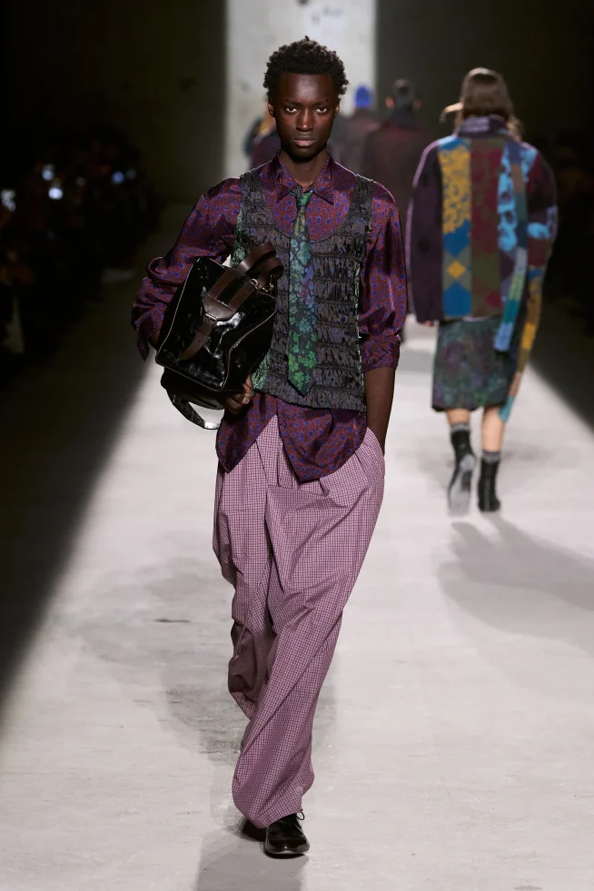 00038-dries-van-noten-fall-2026-menswear-credit-gorunway