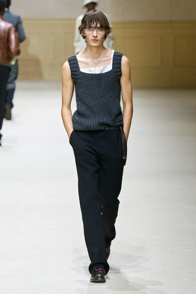00040-prada-fall-2026-menswear-credit-gorunway
