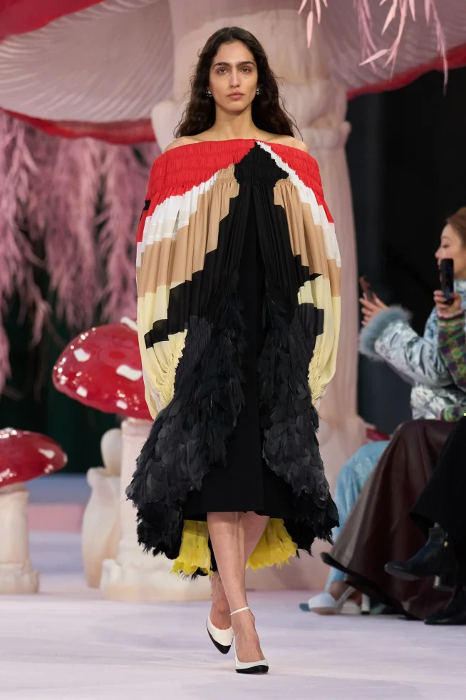 00044-chanel-spring-2026-couture-credit-gorunway