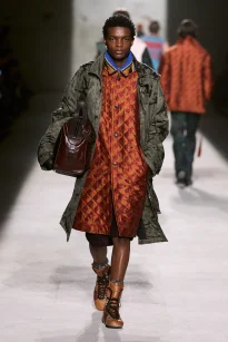 00046-dries-van-noten-fall-2026-menswear-credit-gorunway