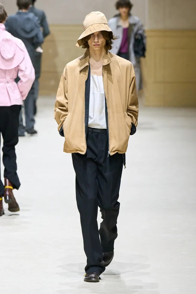 00048-prada-fall-2026-menswear-credit-gorunway