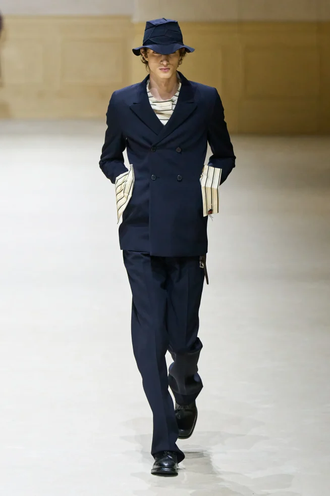00054-prada-fall-2026-menswear-credit-gorunway
