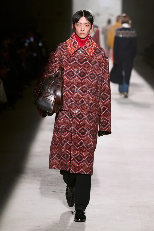 00056-dries-van-noten-fall-2026-menswear-credit-gorunway