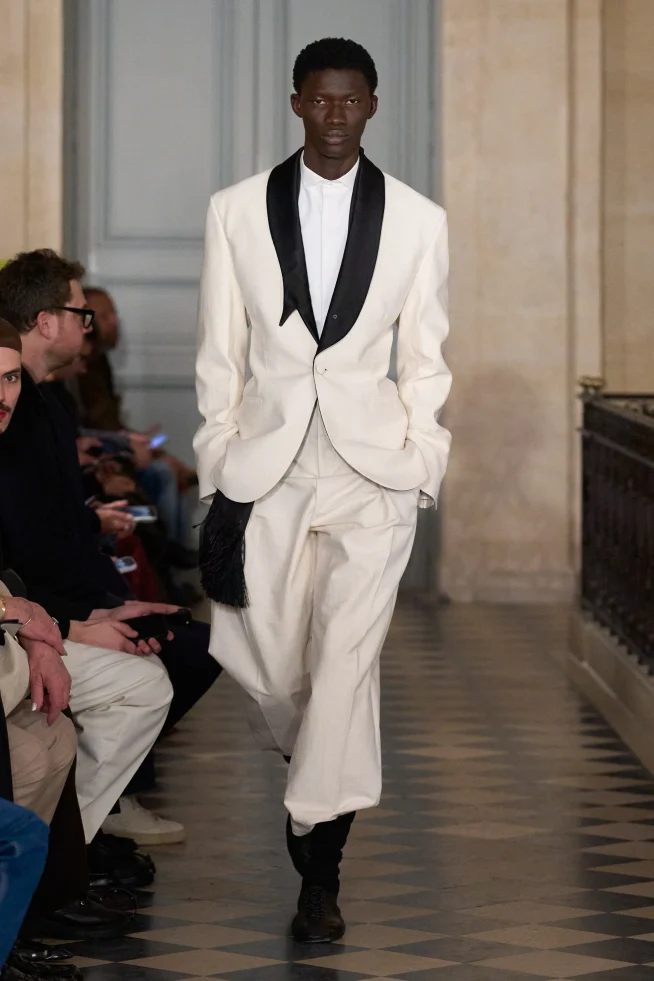 00070-jacquemus-fall-2026-ready-to-wear-credit-gorunway